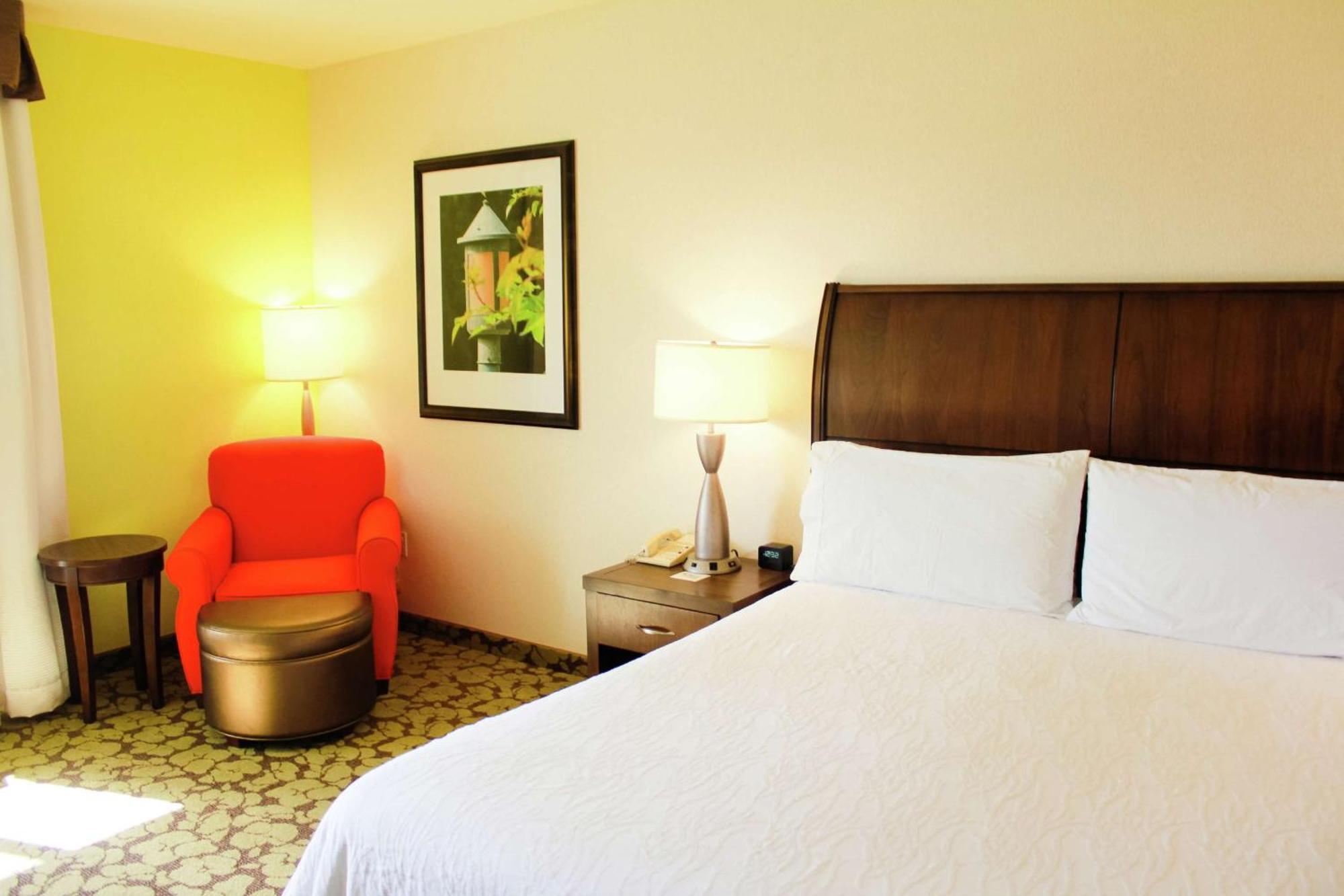 Hilton Garden Inn Redding Exterior photo