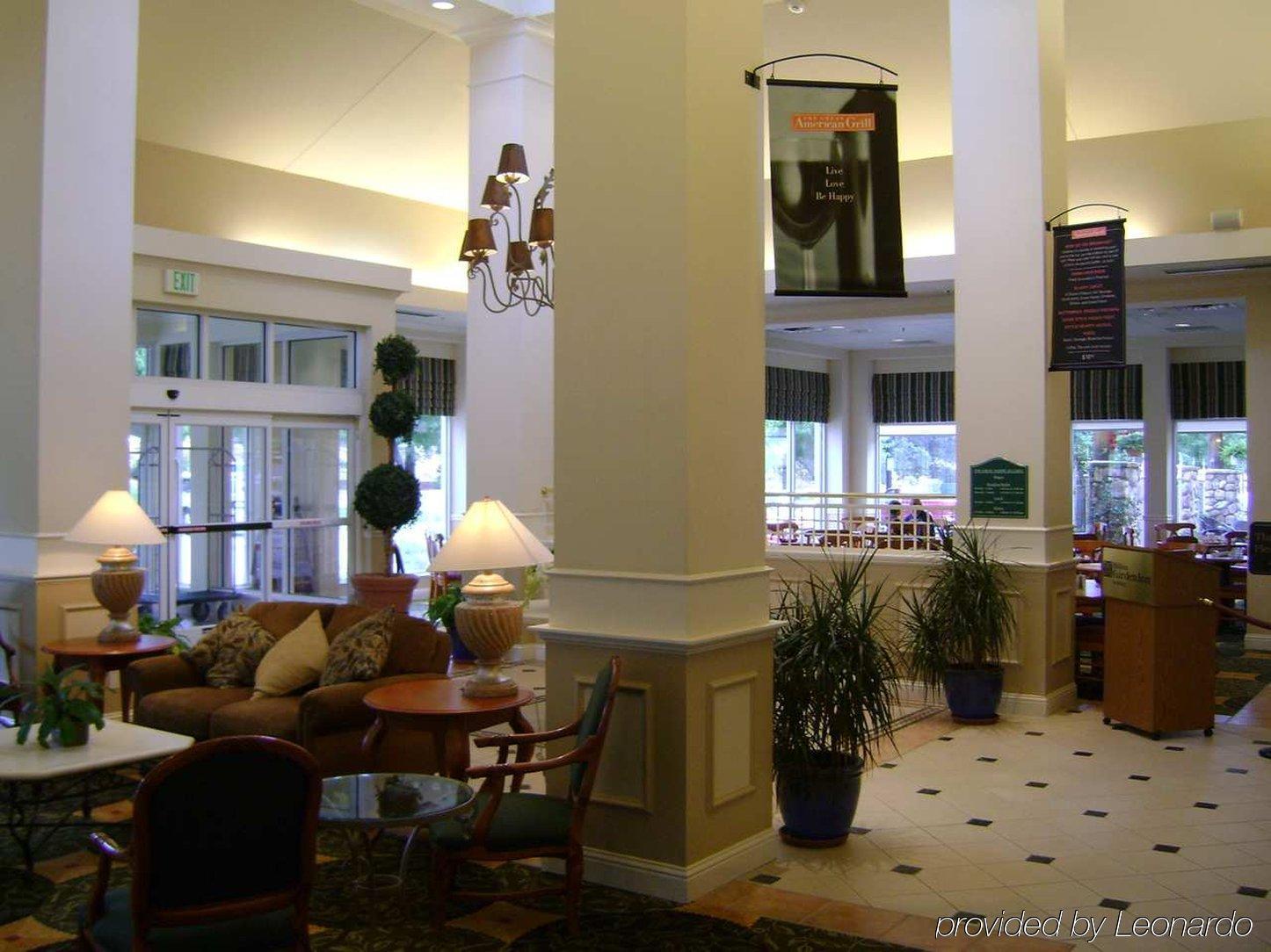 Hilton Garden Inn Redding Interior photo