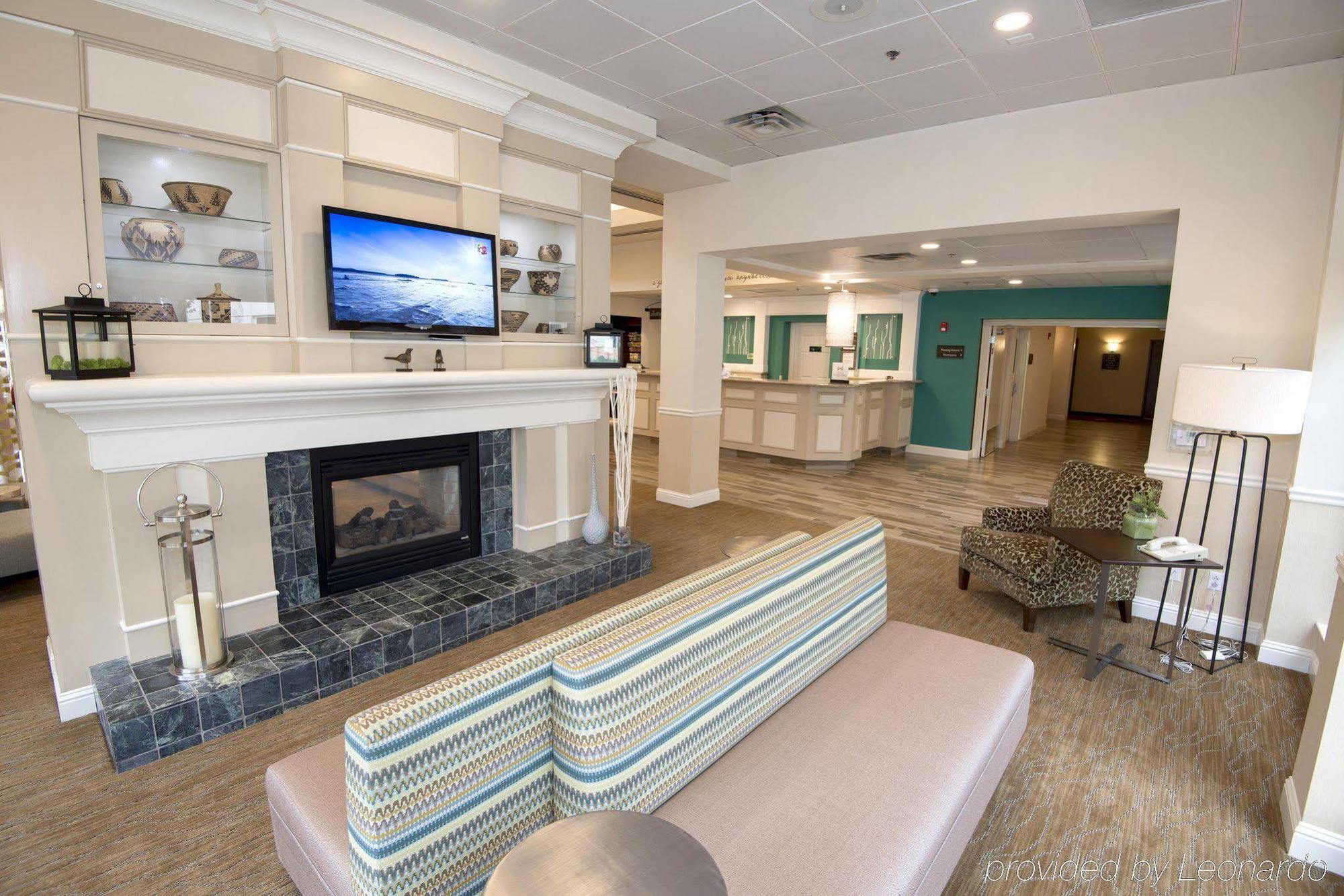 Hilton Garden Inn Redding Exterior photo